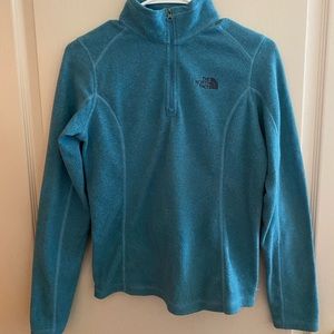 Womens North Face 1/4 zip fleece